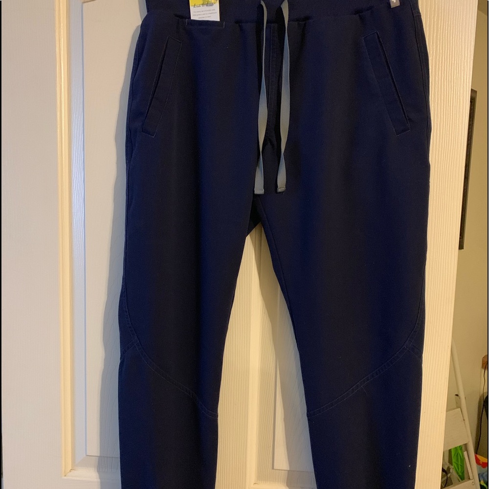Brand New fig scrub joggers navy color